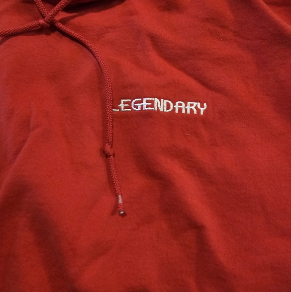 Legendary Gildan sweater - Picture 2 of 2